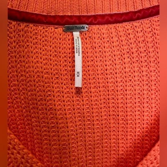 Free People - Damsel Cable Knit Pullover in Coral Size Medium - Picture 8 of 8